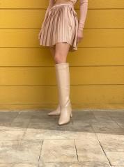 Bianca nude diz altı çizme