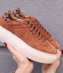 Elize camel süet sneaker